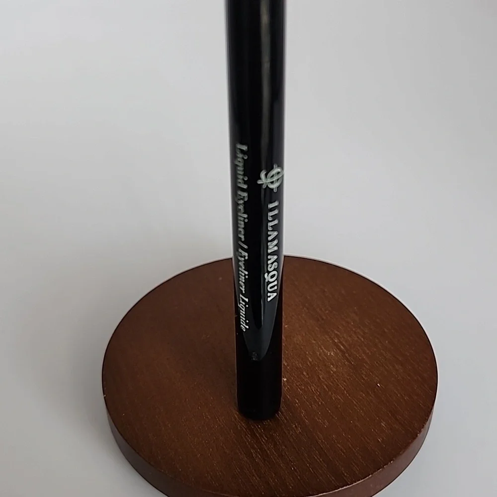 Illamasqua Liquid Eyeliner - Black